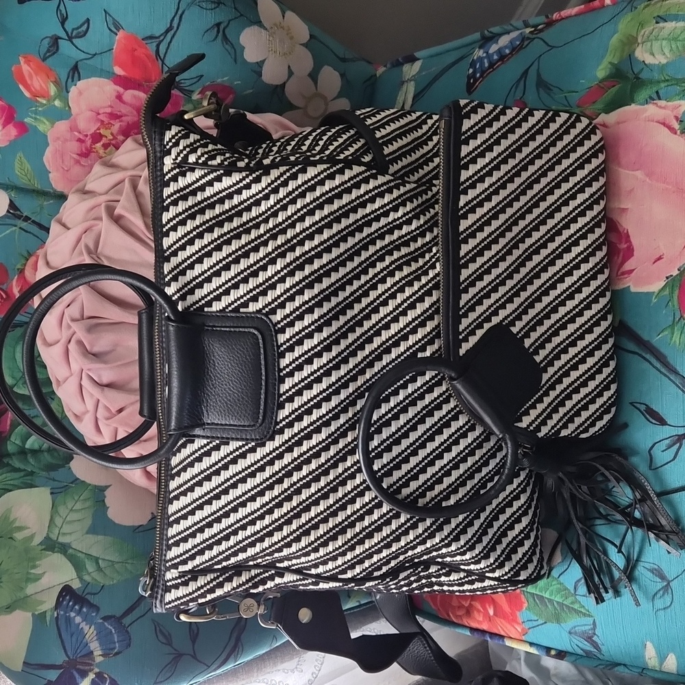 HOBO Black and White Diagonal Stripe Tote Set